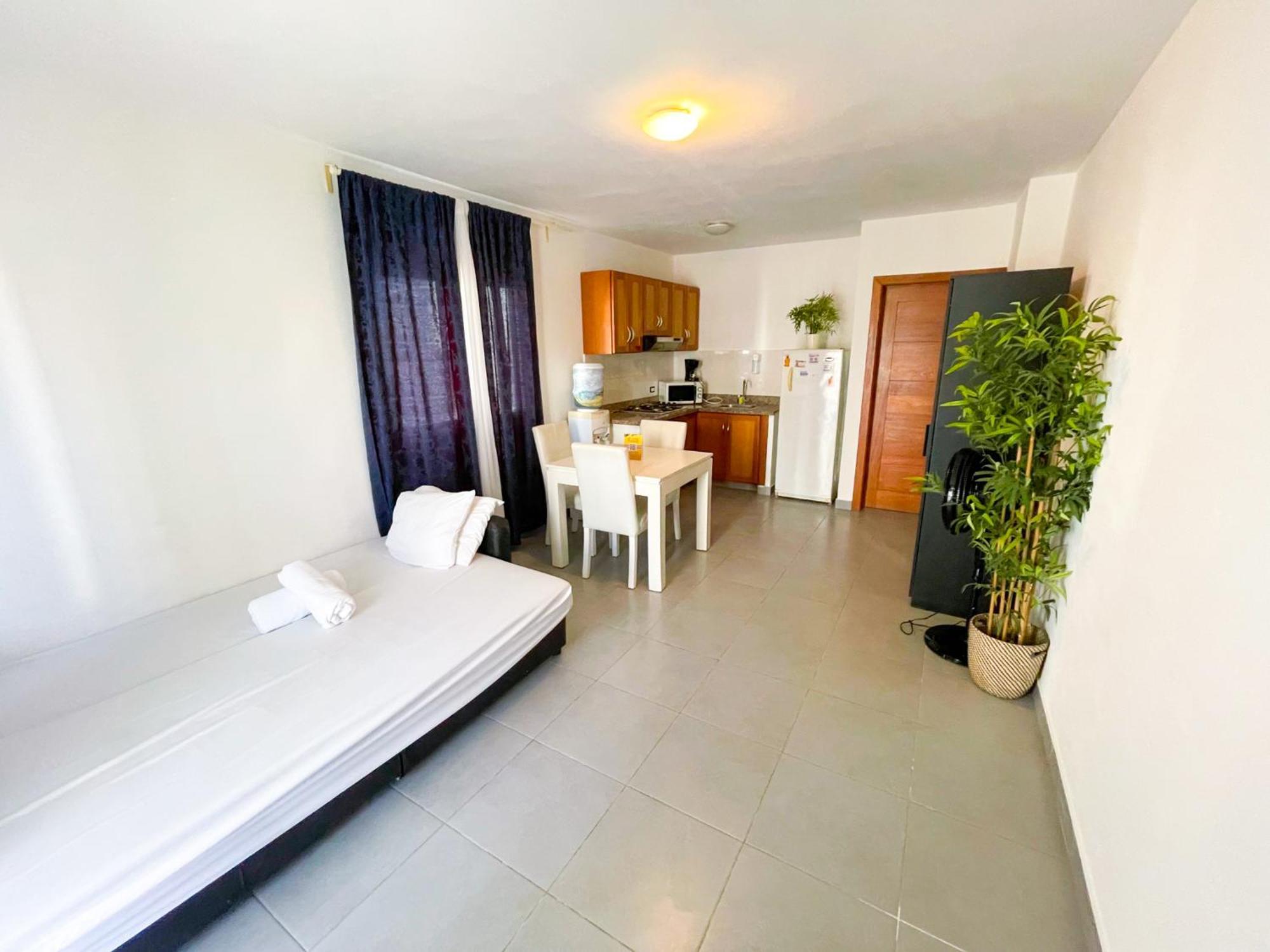 Sol Caribe Del Mar Los Corales Bavaro Studios Suites Beach & Pool Punta Cana Exterior photo